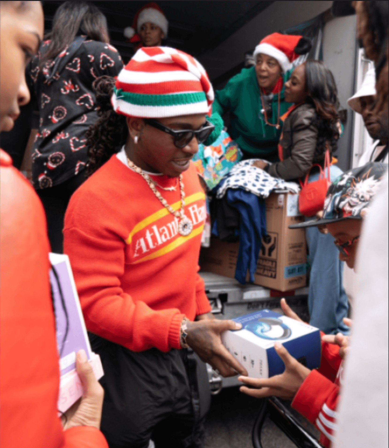 Hood Santa Christmas Giveaway community event